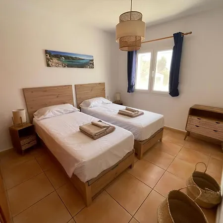 Villa Casa Trebaluger - 6 People